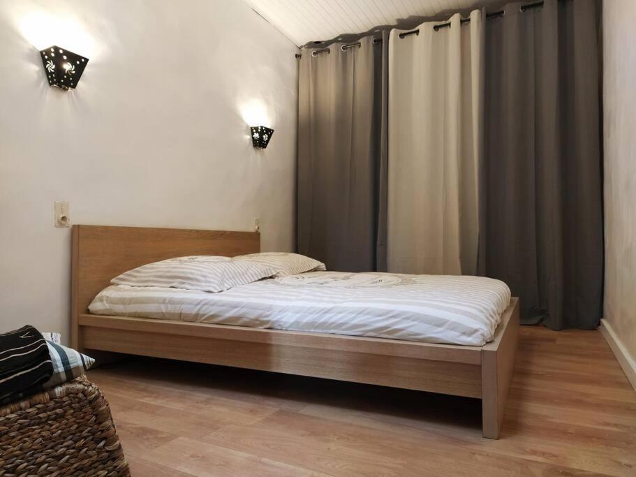 Bel Appartement Au Coeur De La Cite Medievale Sommières Exteriér fotografie