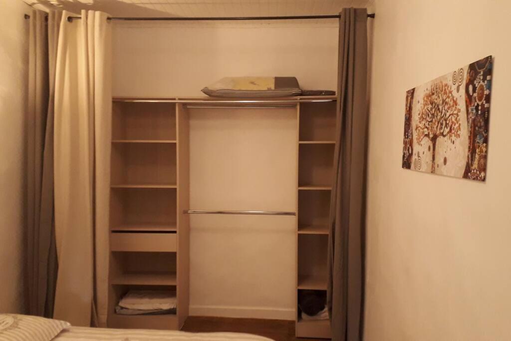 Bel Appartement Au Coeur De La Cite Medievale Sommières Exteriér fotografie